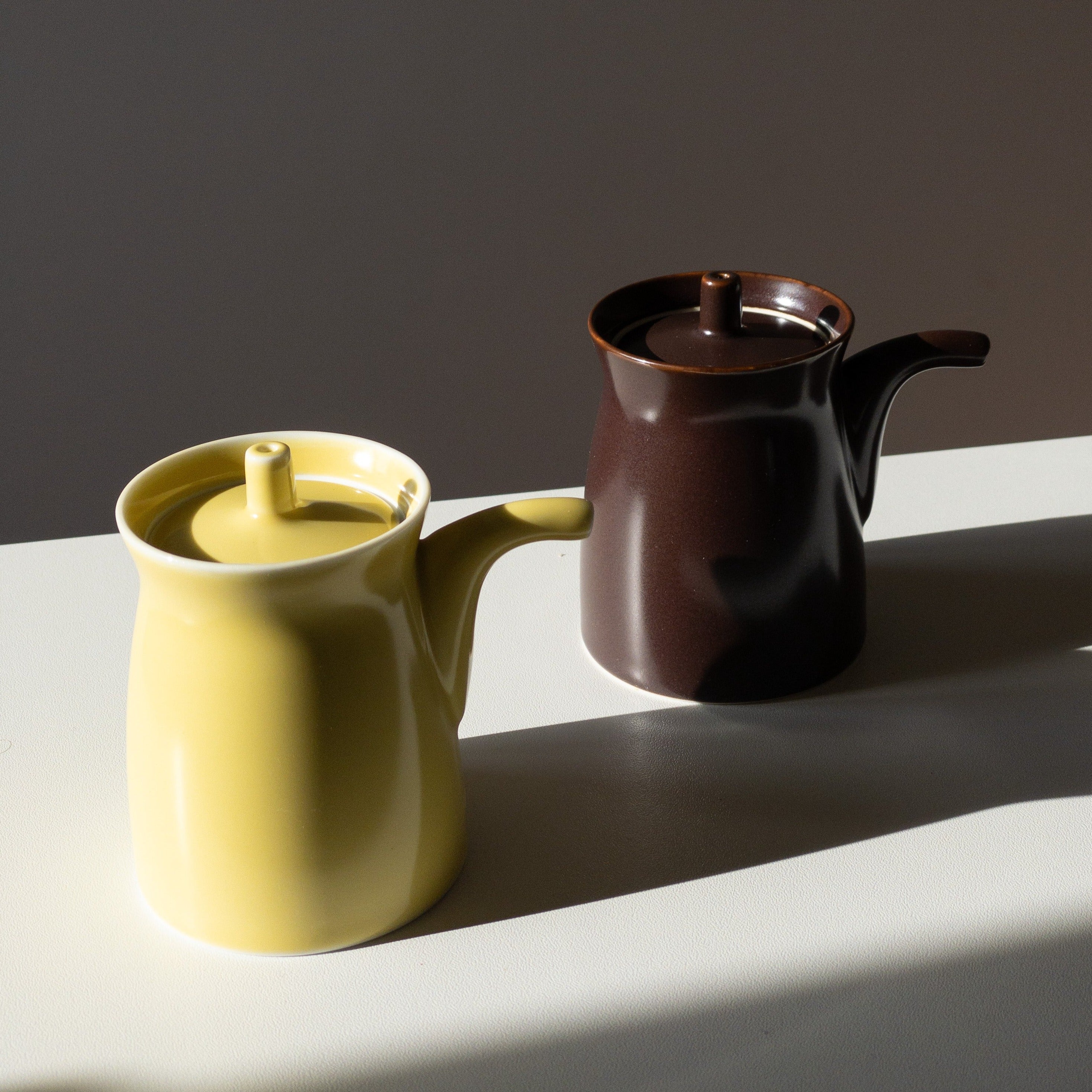 G-Type Soy Sauce Pot - Black