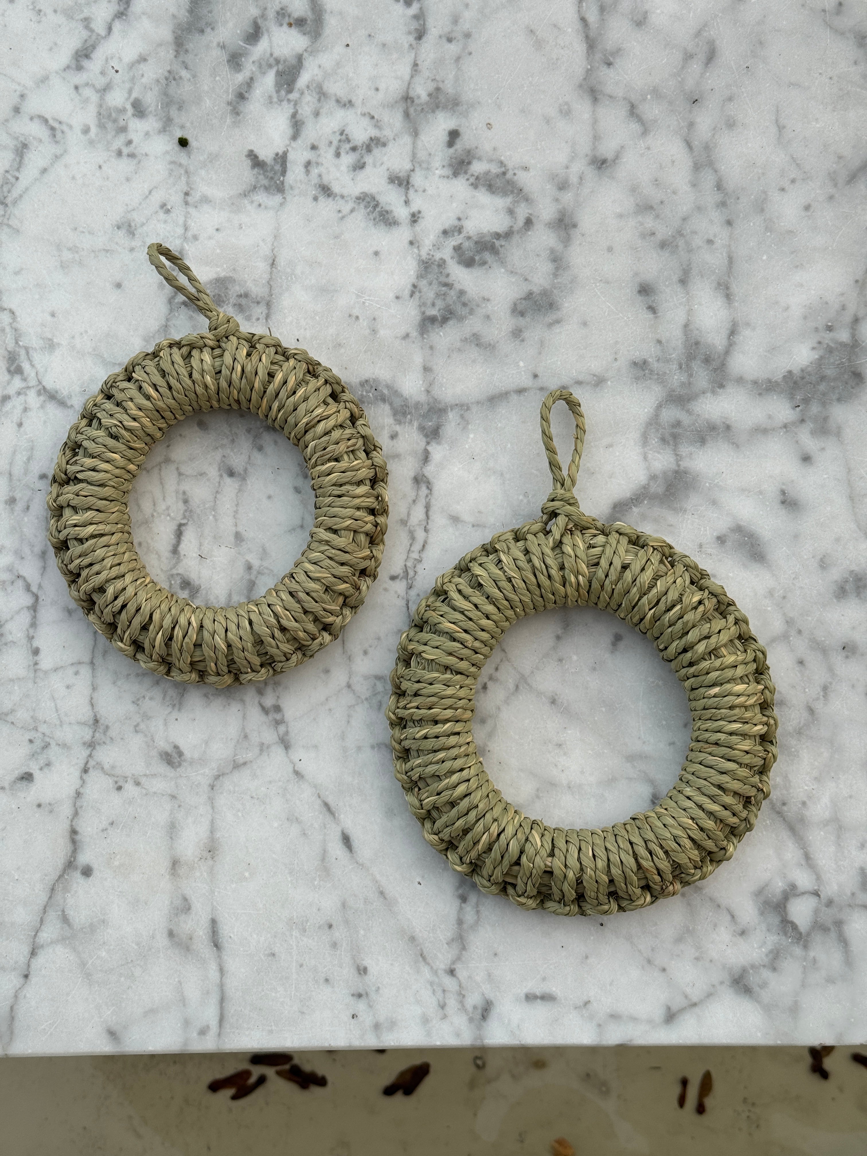 Sunami Toru Shoten – Rush Trivet