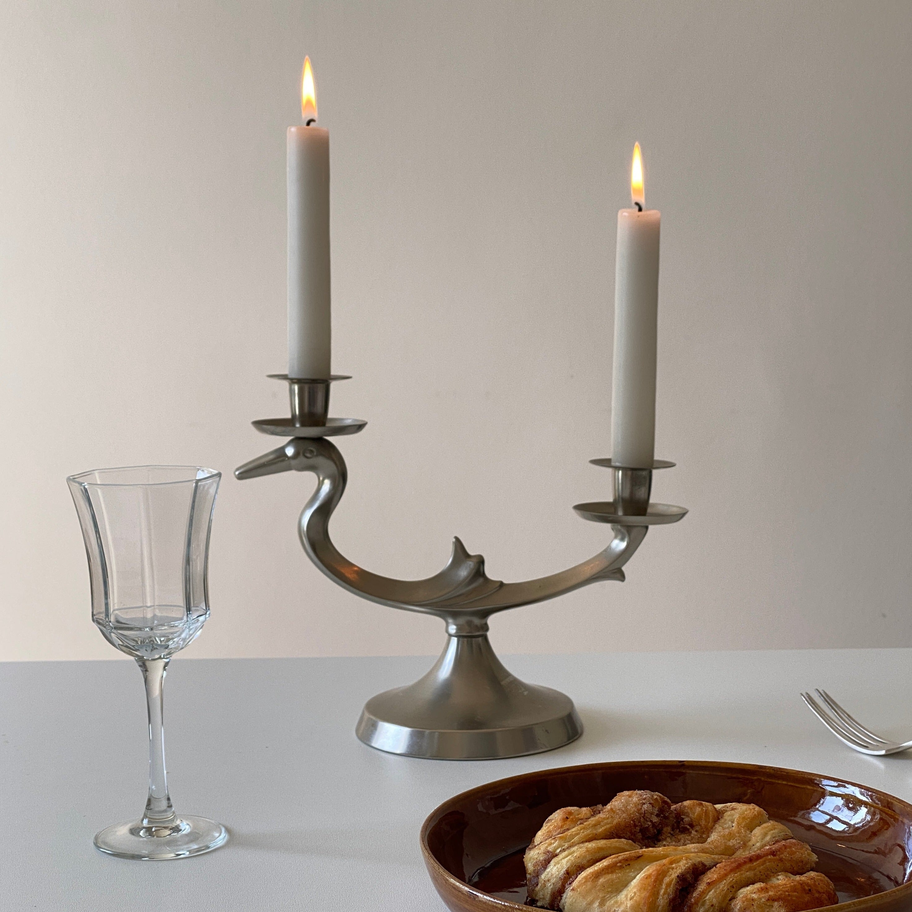 Seltener Kerzenhalter aus Zinn