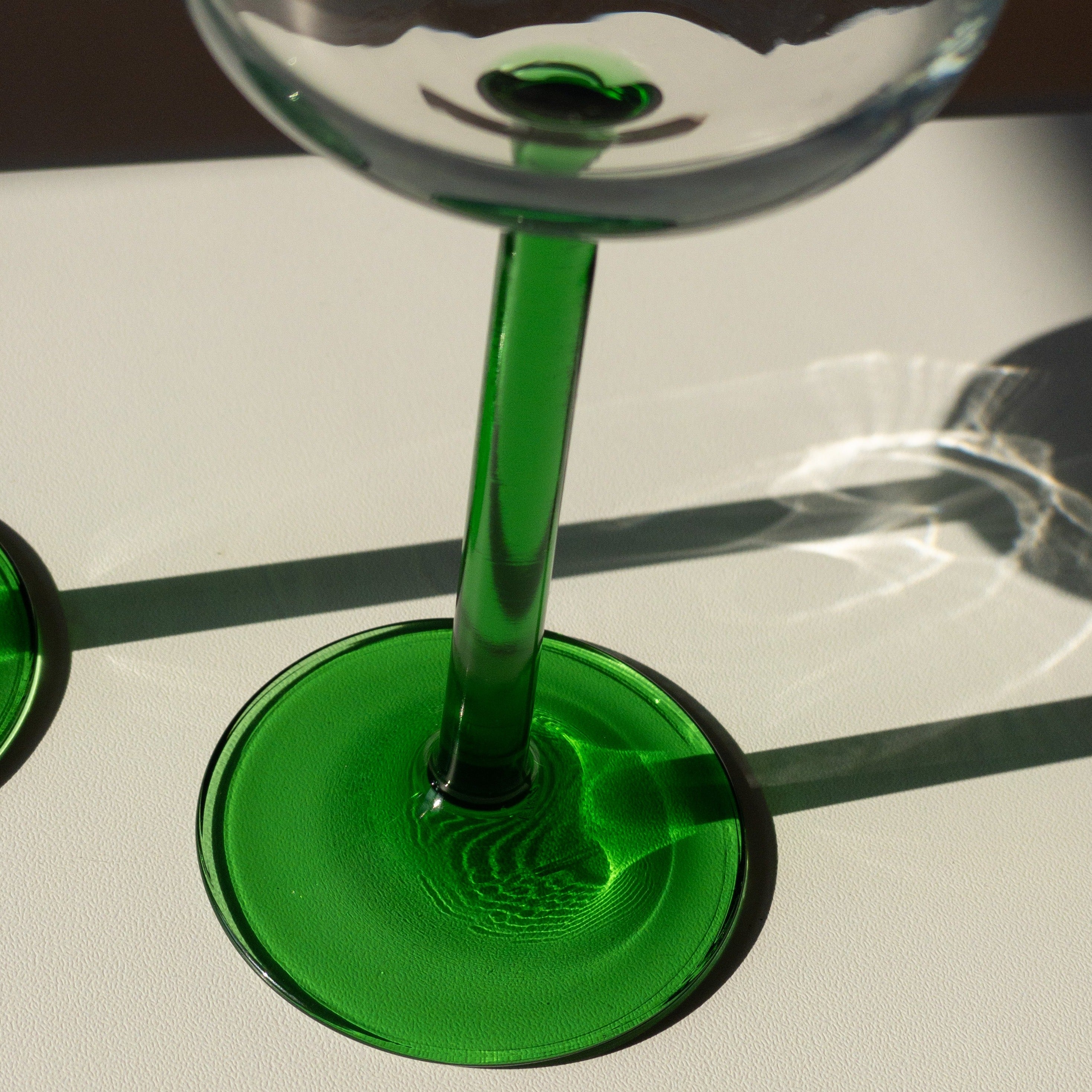 2x Vintage Luminarc wine glasses - straight stem