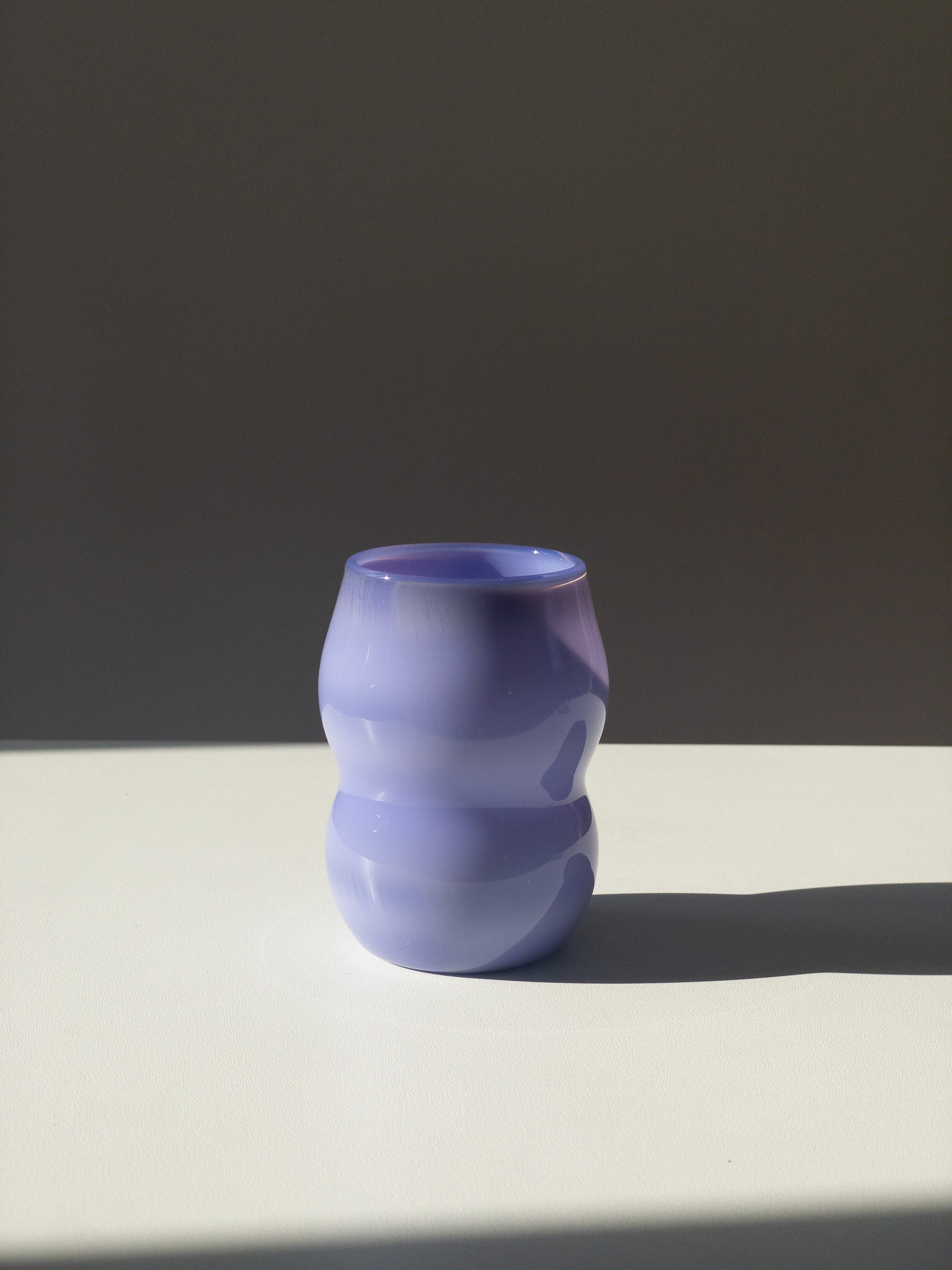 Dreamlike tumbler - purple opaque