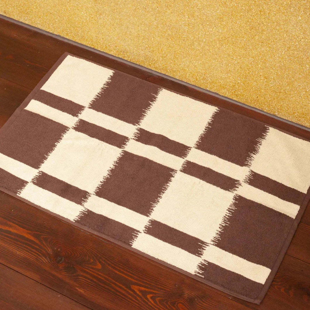 Karin Bath Mat - Walnut/Cream