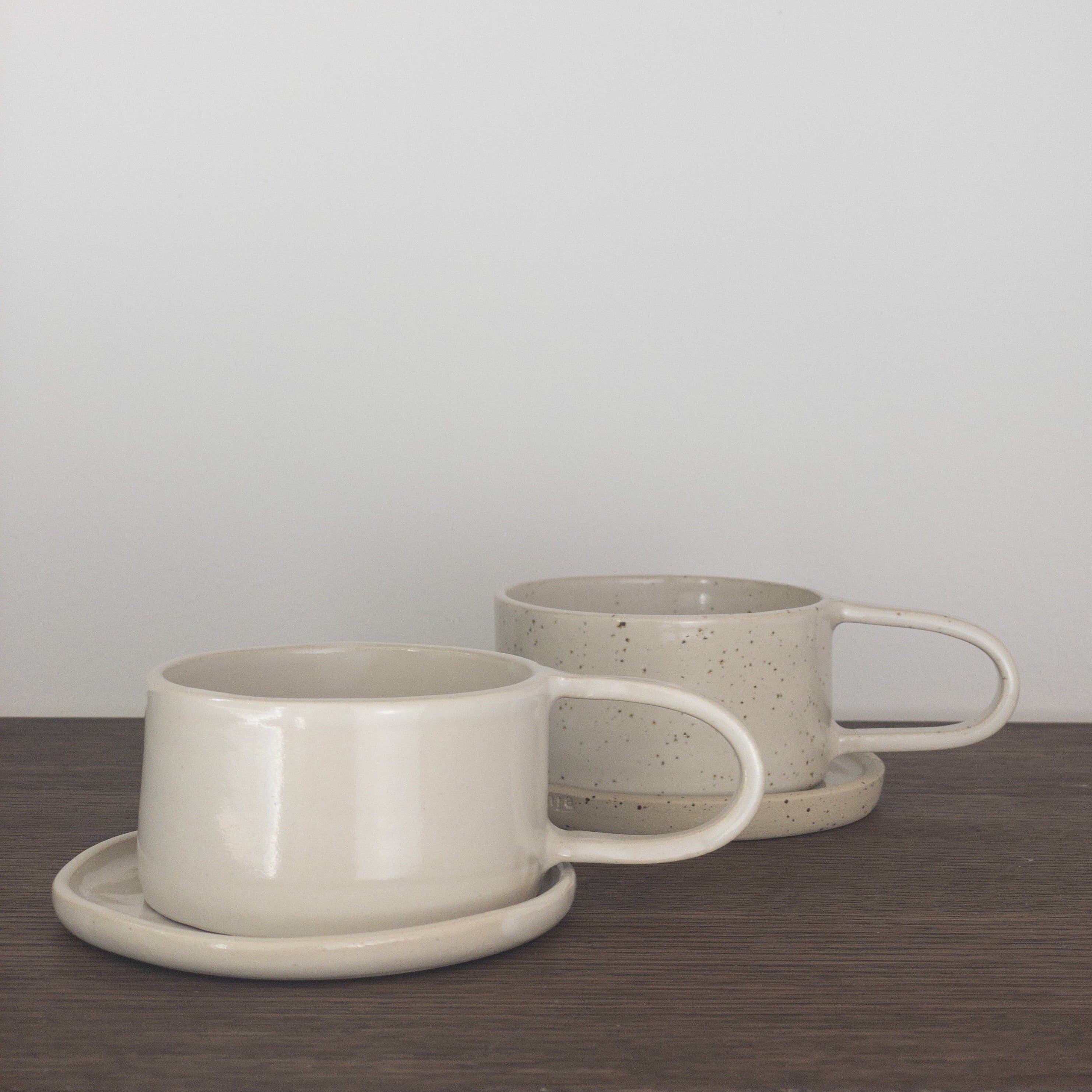 Tasse mit Untersetzer - mit Pigmenten