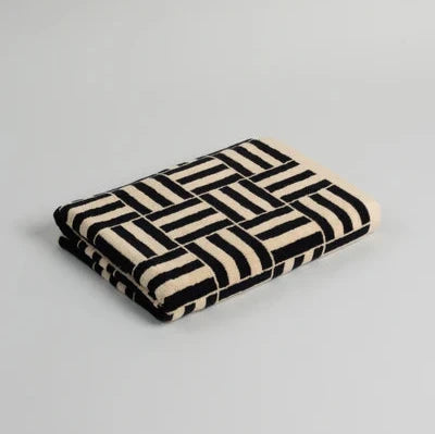 Willis Beach Towel - Sand/Noir