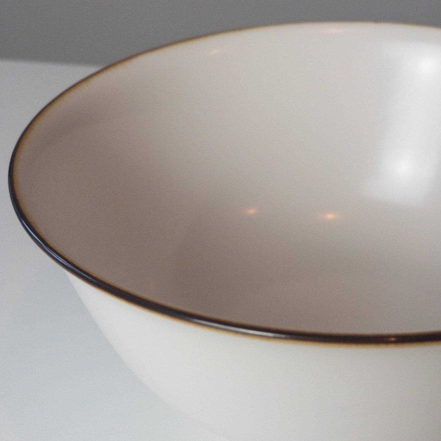Japanese Plate Chrysanthemum - Large (M)