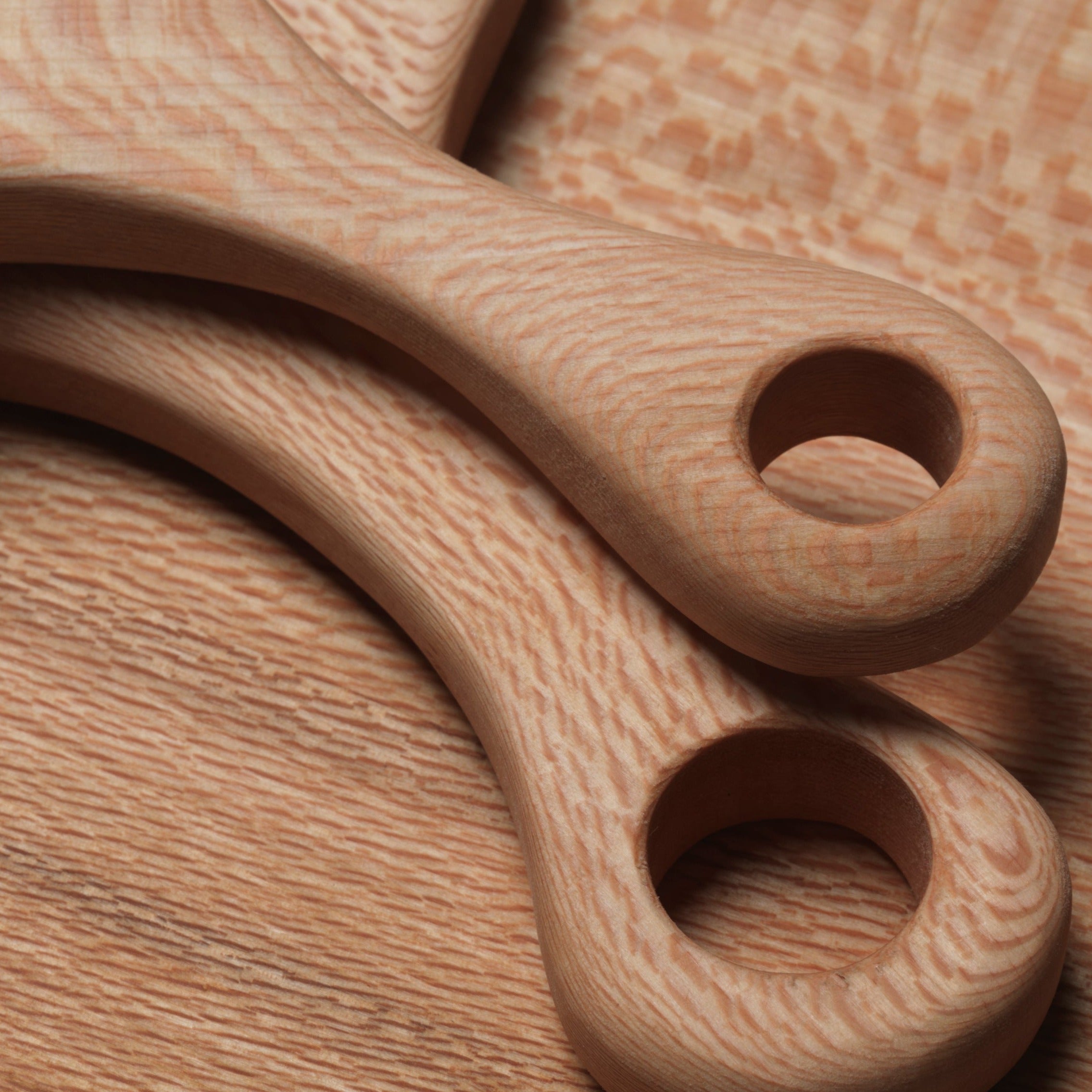 British Elm Serving Board