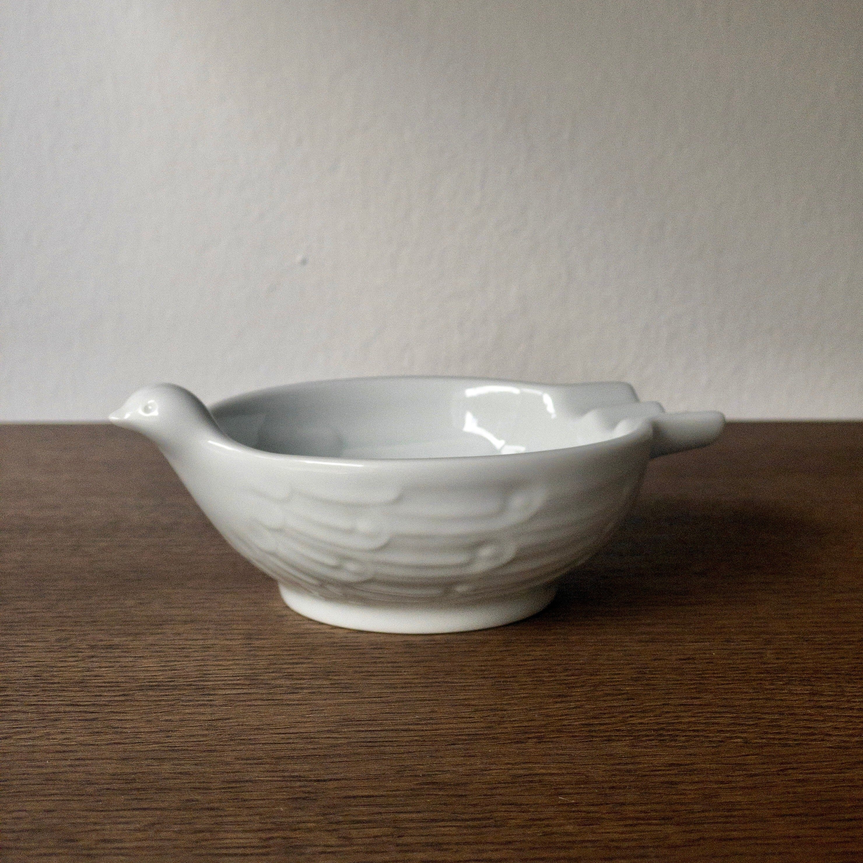 Japanische Porzellan Schüssel 'Bird Nut Bowl'