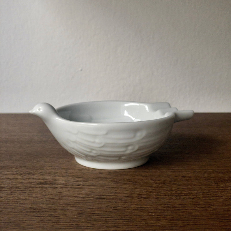 Japanese Porcelain Bowl 'Bird Nut Bowl'