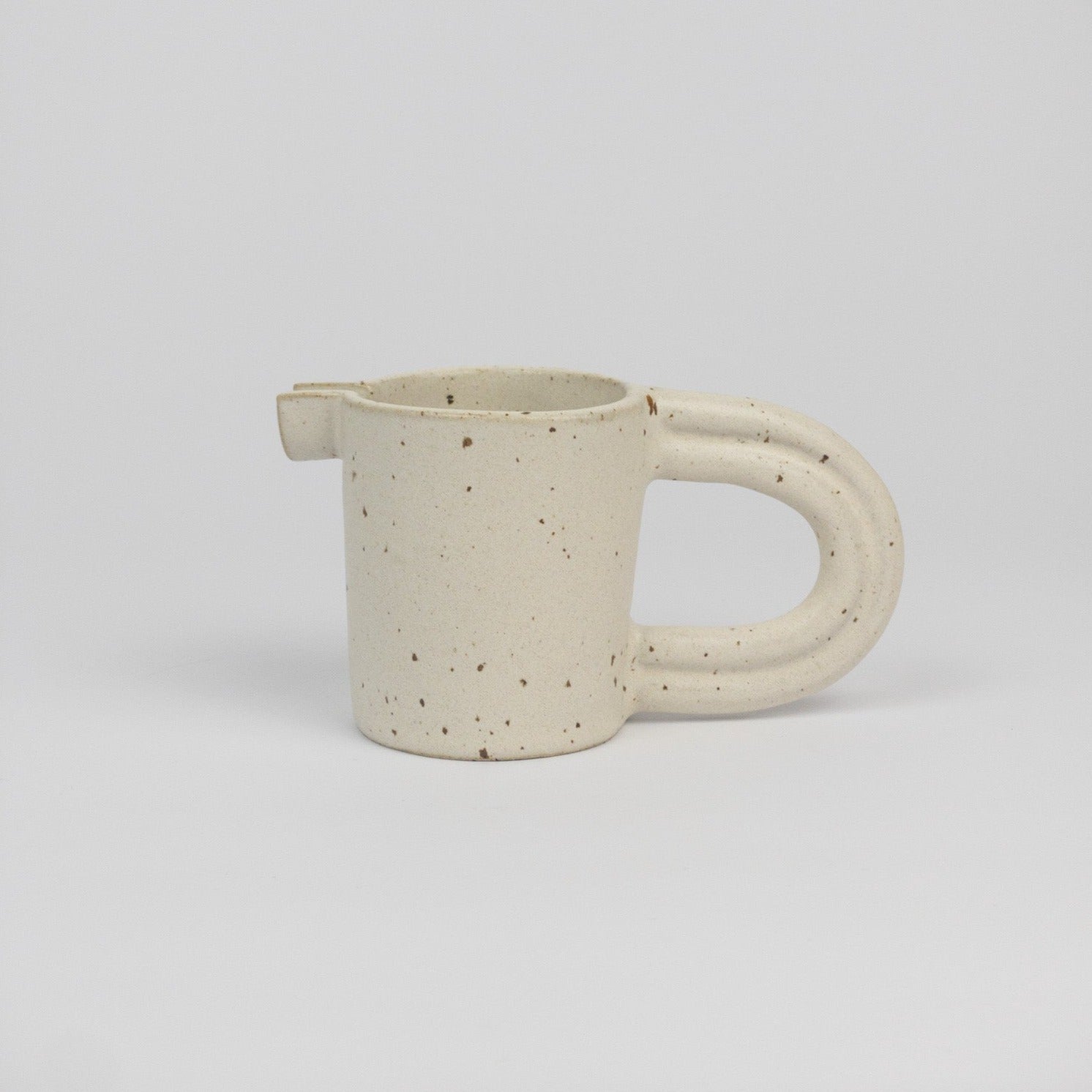 Miyelle Keramik Design Milchkanne Milch Karaffe Milchkännchen bei HUMAN NEST Concept Store humannestdesign.com