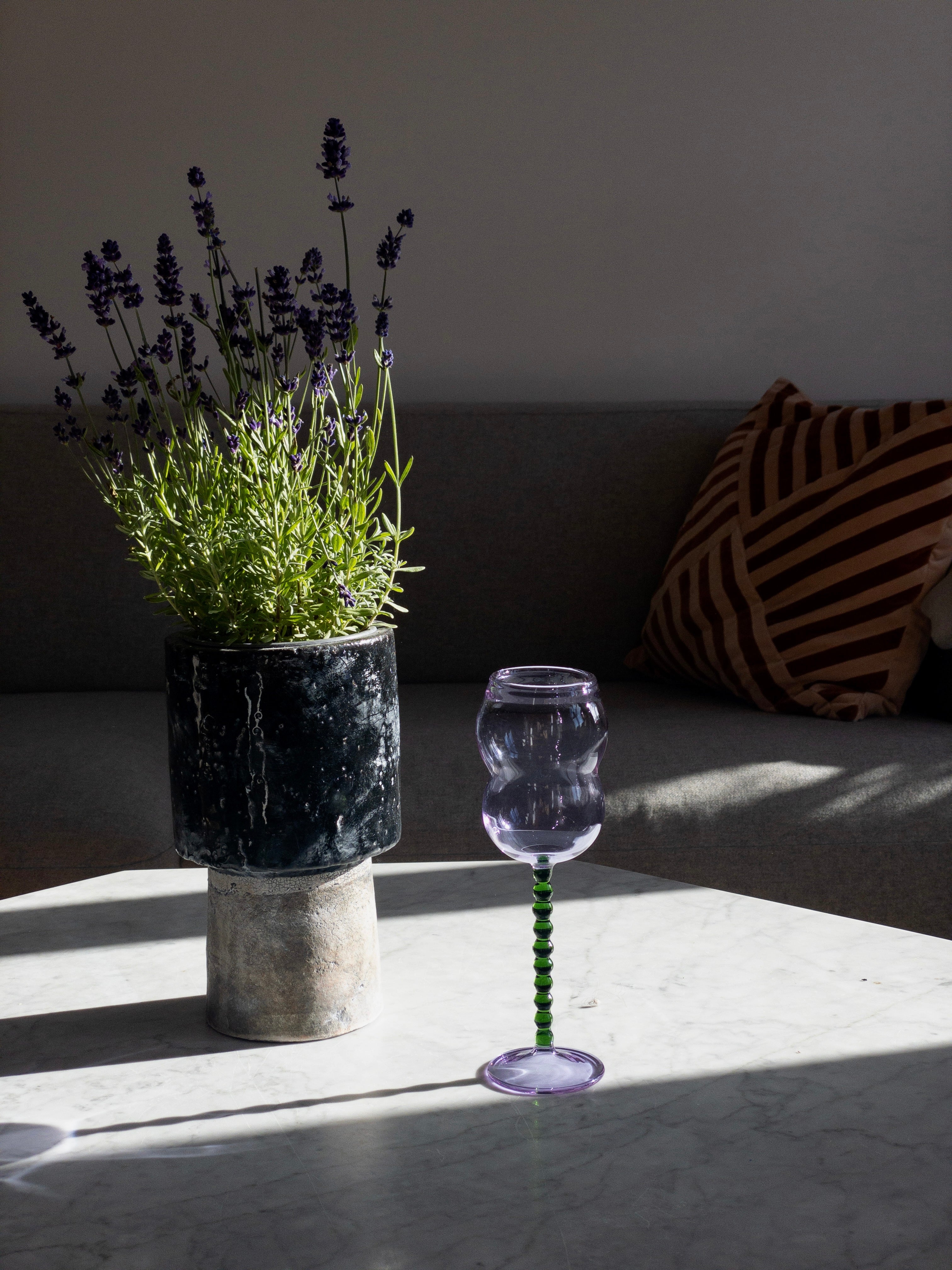 Dreamlike wine glass - purple/green