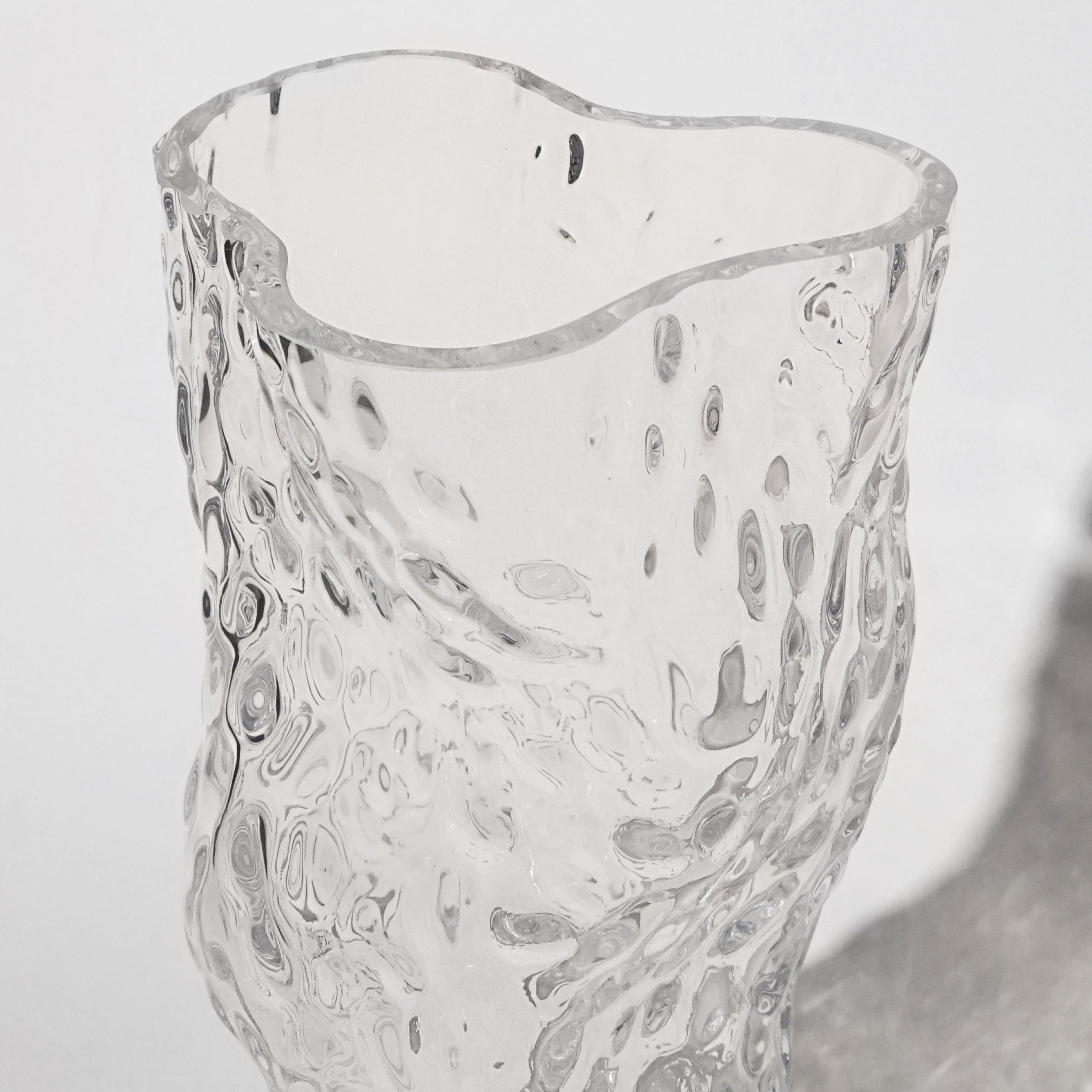 Ostrea ROCK Vase - Clear