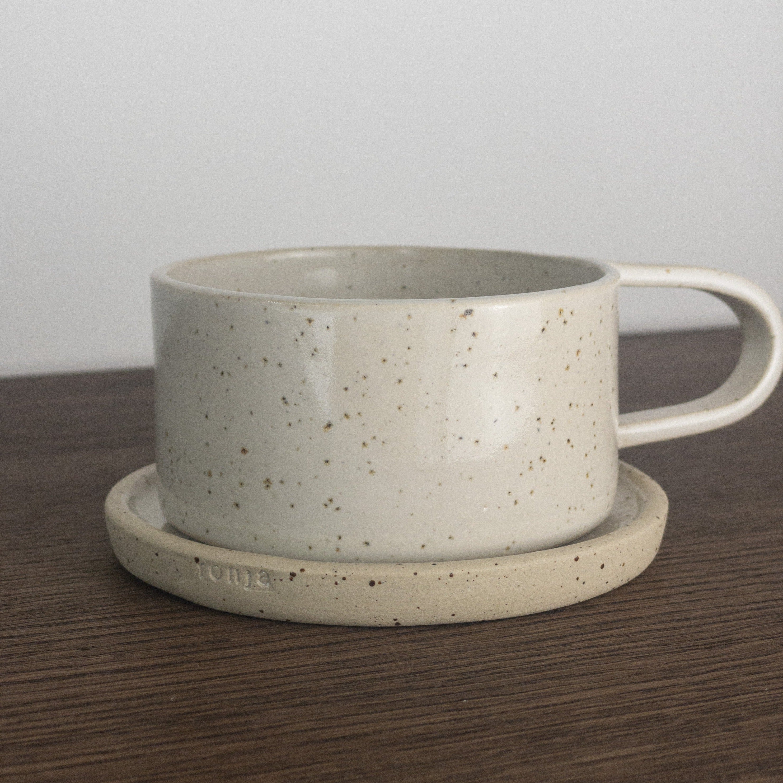 Ronja Ceramics Handgefertigte Keramik Tasse bei HUMAN NEST