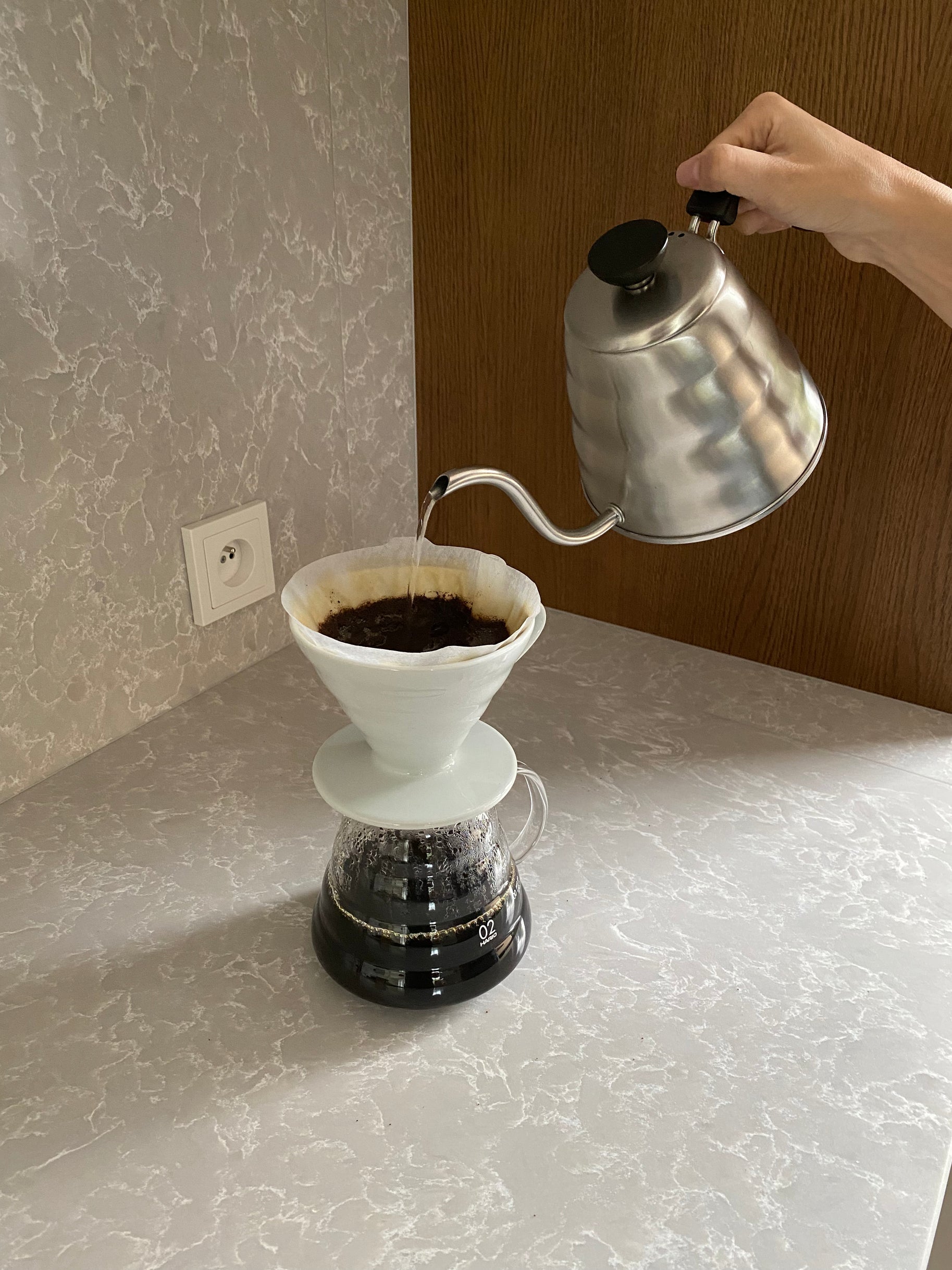 V60 Range Server coffee pot 02